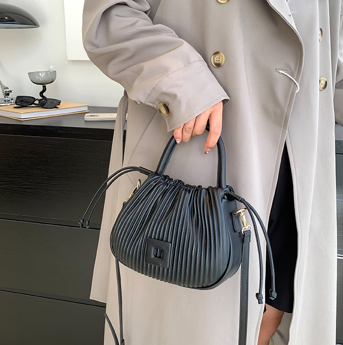 Orleá | Handbag  - By Qivii