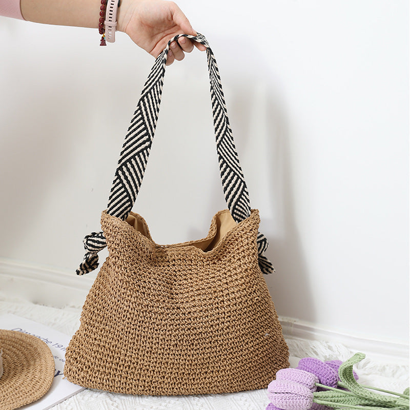 Namah | Shoulder Bag  - By Qivii