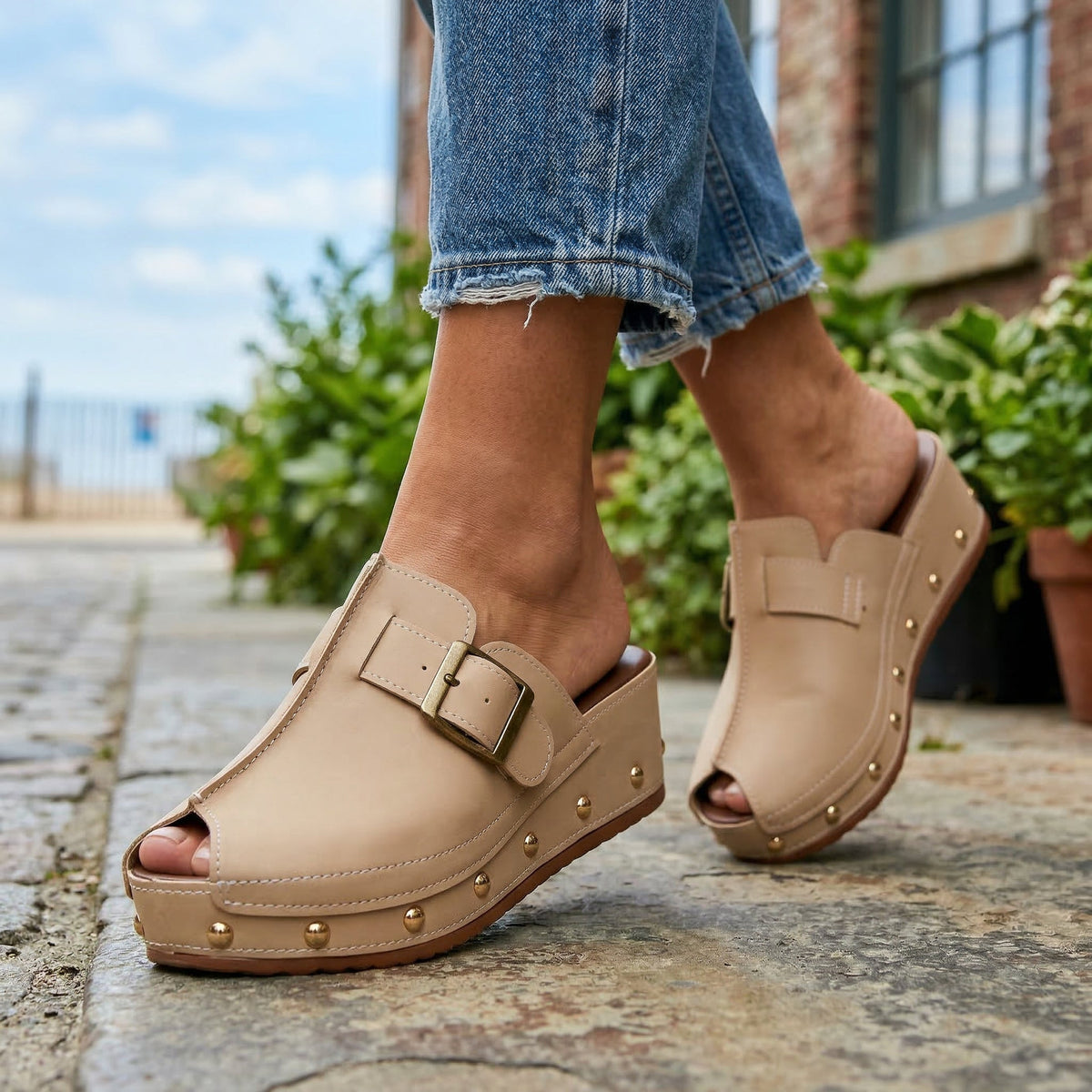 Melissa Platform Sandals  - By Qivii