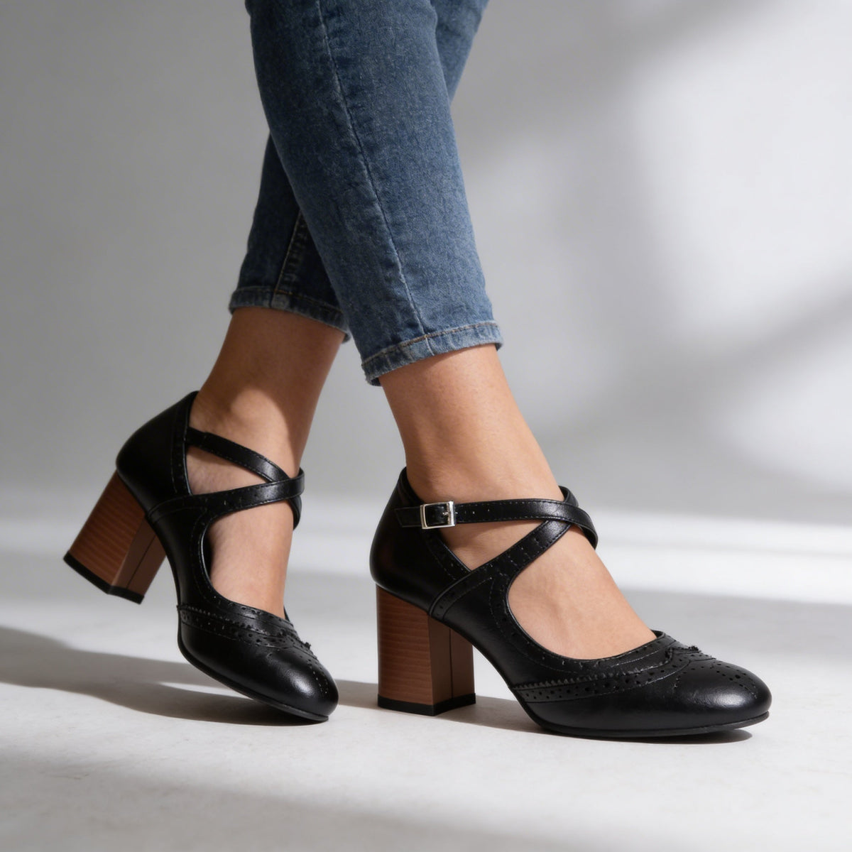 Lilly Brogue Loafers  - By Qivii