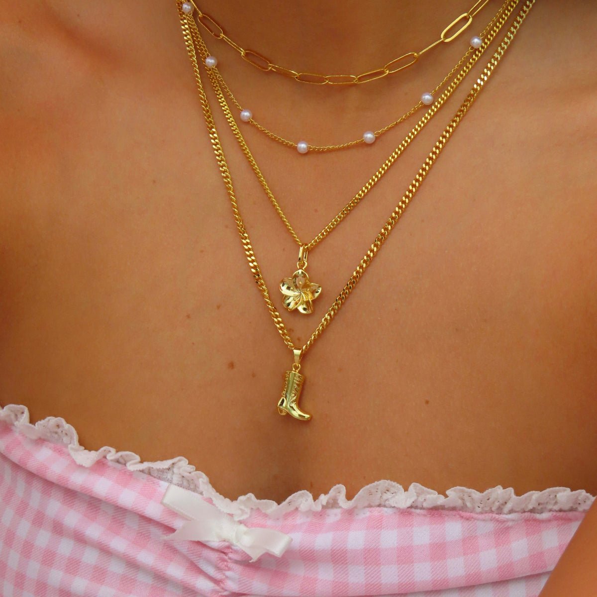 Hibiscus Necklace | By Qivii
