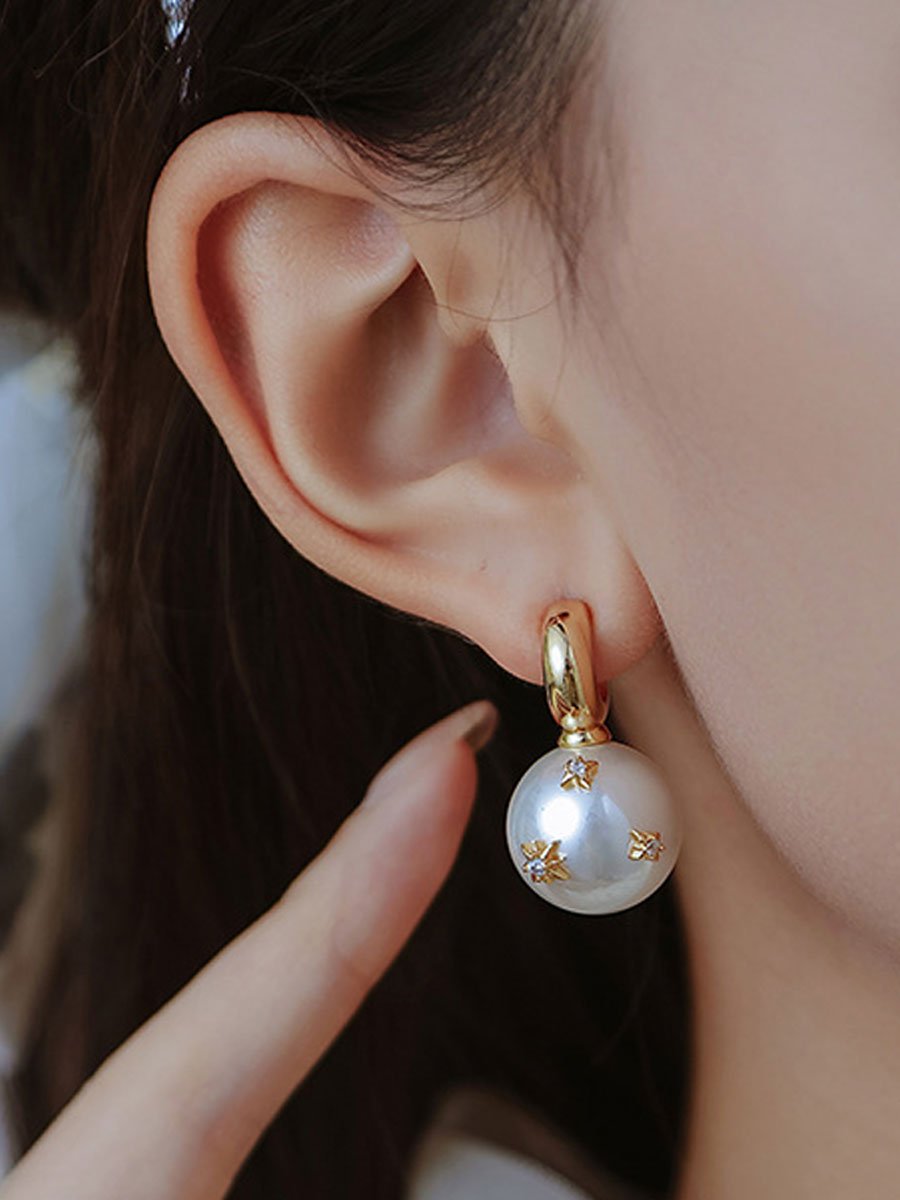 Vintage Pearl Earrings  - By Qivii