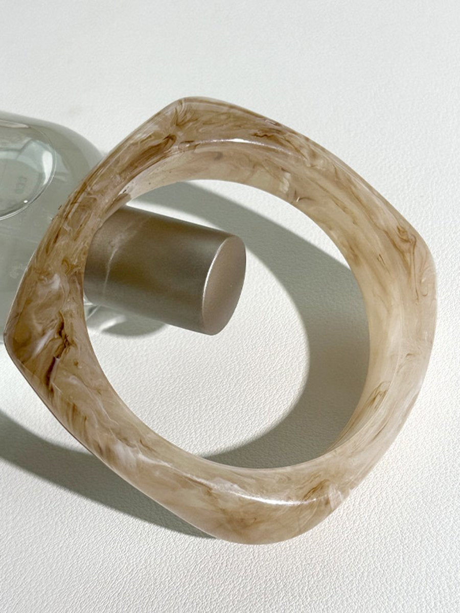 Fashionable Special-Shaped Resin Bracelet  - By Qivii