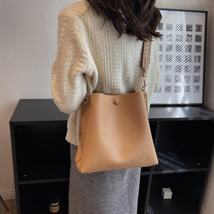 Montelise | Crossbody Bucket Bag  - By Qivii
