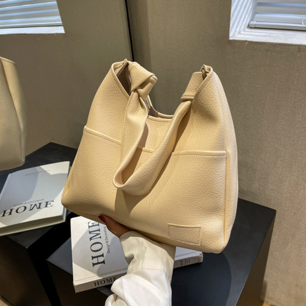 Nava | Hobo Bag  - By Qivii