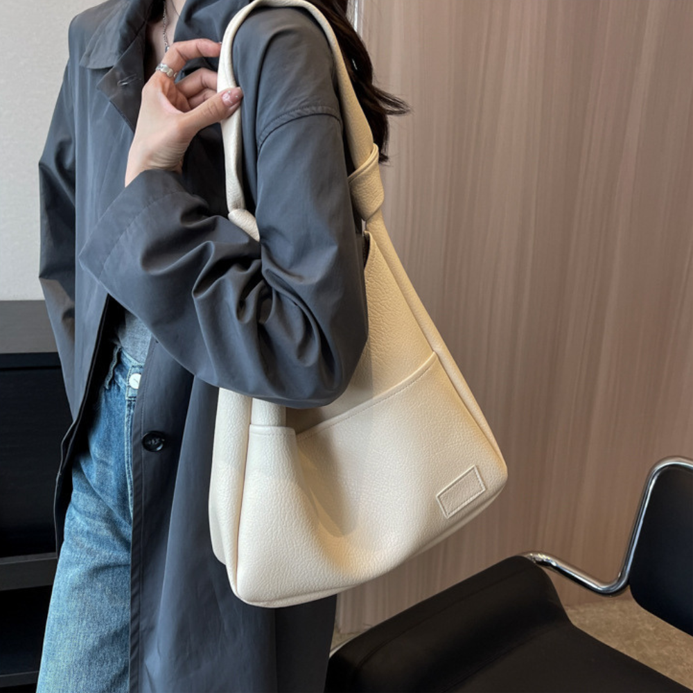 Nava | Hobo Bag  - By Qivii