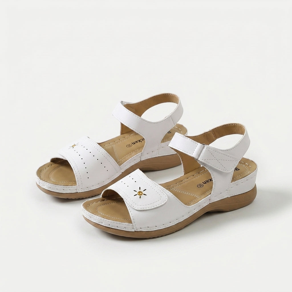 Liana - Leichte Sommer-Sandale mit Klettverschluss  - By Qivii