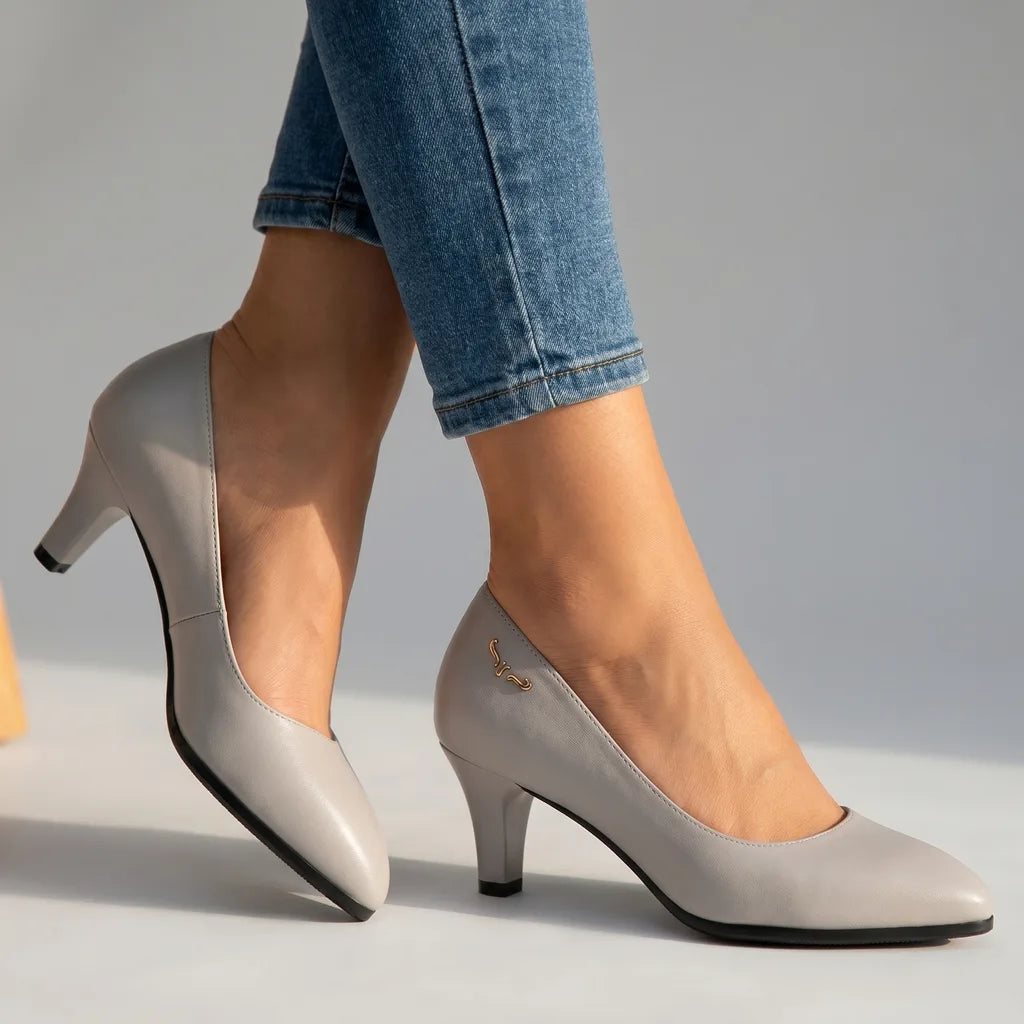 Rianna Mid-Heel Pumps  - By Qivii